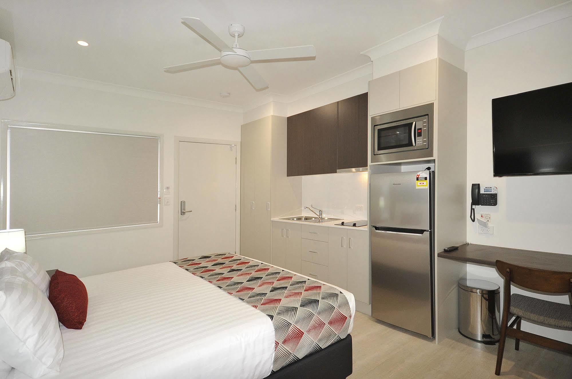 Northpoint Motel Apartments Туумба Екстериор снимка